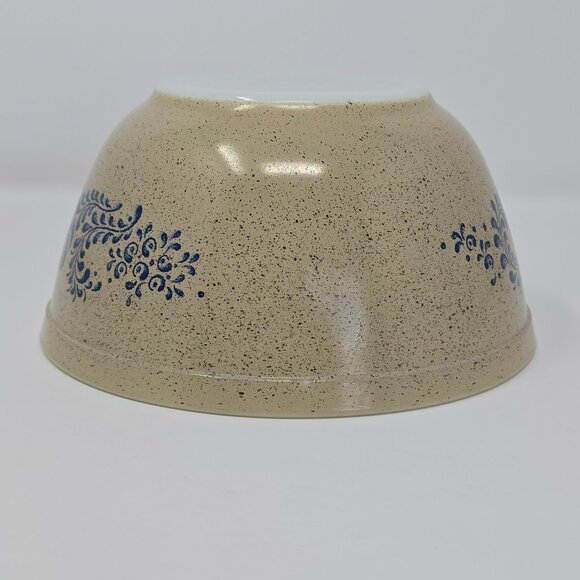 Pyrex 402 Homestead 1.5 Qt Speckled Mixing Bowl Beige with Blue Floral - Picture 7 of 13